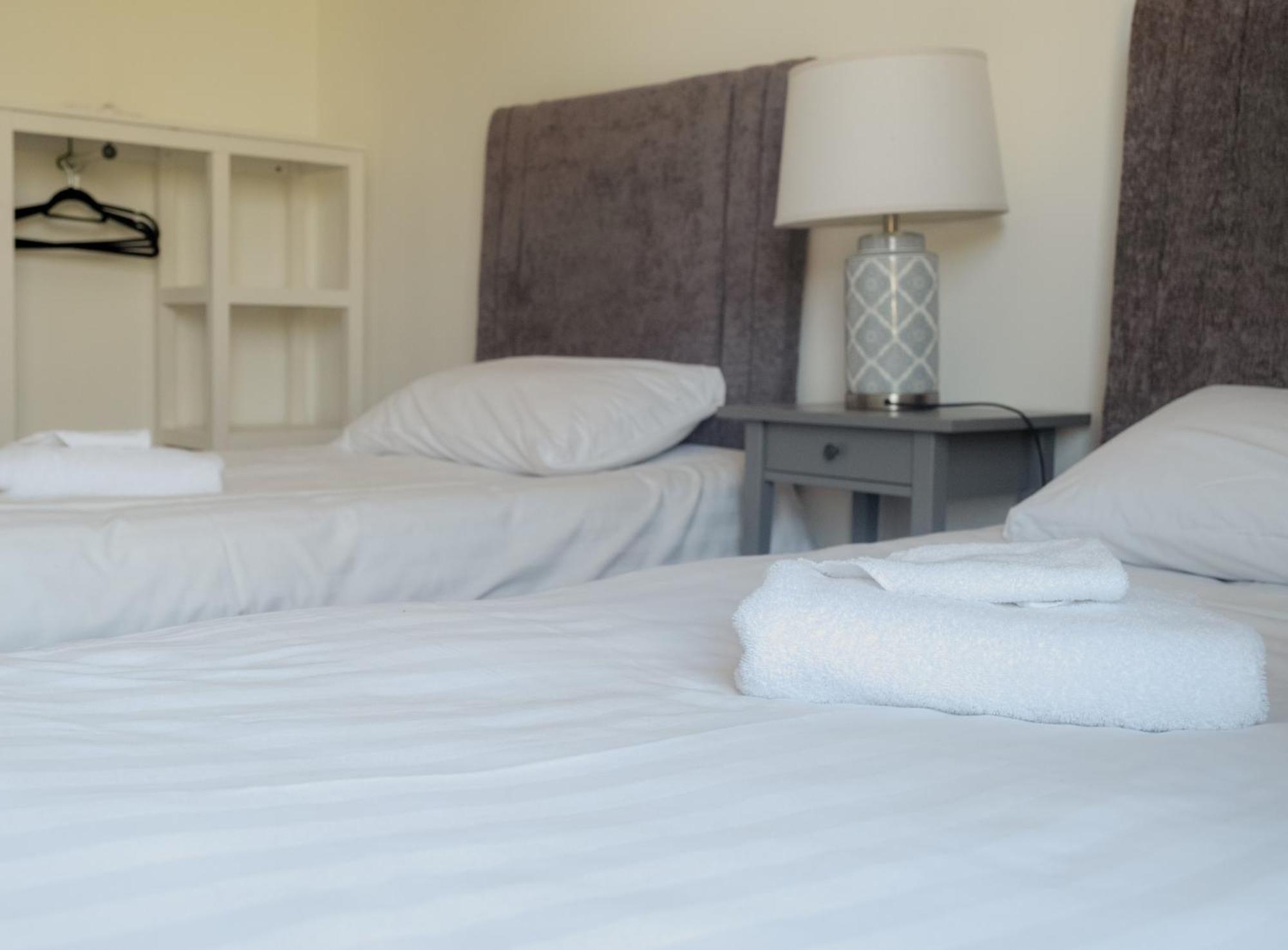 Bed and Breakfast Mocha Beans Westport Esterno foto